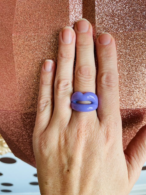 Chunky Resin Fashion Lip ring - Pucker Up Lips and Accessories