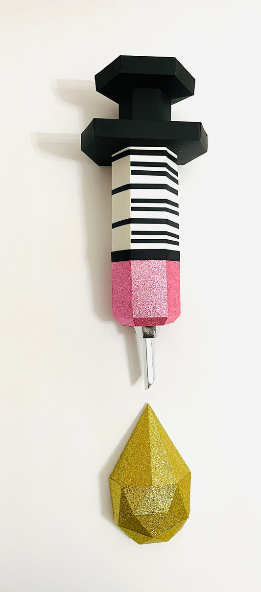 Syringe Needle decor - Pucker Up Lips and Accessories