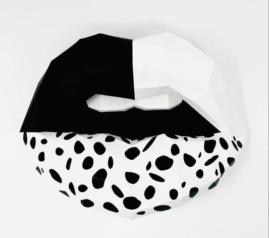 Cruella inspired paper lips  Wall Art for Home Office or Salon |  Fashion Lover | Gift for Makeup Artist - Pucker Up Lips and Accessories